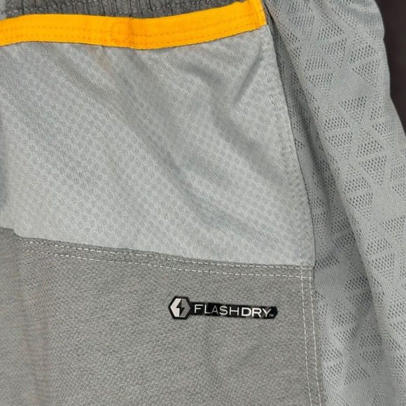 The North Face Flight Series Mens Running Shorts Gray FlashDry Size M - Picture 3 of 9
